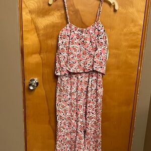 TOMMY HILFIGER. Pink Floral Jumpsuit. Size Medium. Straps Adjust. POCKETS NWT